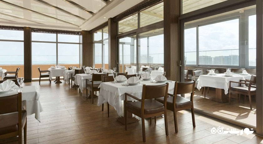 رستوران های هتل رامادا اند سوئیتز آتاکوی شهر استانبول