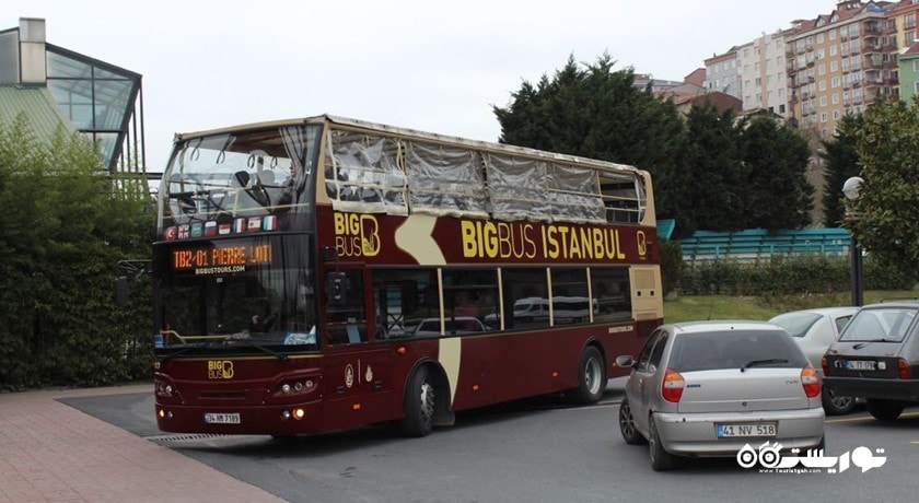 سرگرمی اتوبوس های گشت شهری (هاپ آن هاپ آف یا بیگ باس) شهر ترکیه کشور استانبول