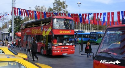سرگرمی اتوبوس های گشت شهری (هاپ آن هاپ آف یا بیگ باس) شهر ترکیه کشور استانبول