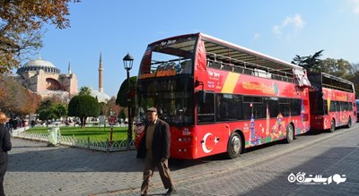 سرگرمی اتوبوس های گشت شهری (هاپ آن هاپ آف یا بیگ باس) شهر ترکیه کشور استانبول