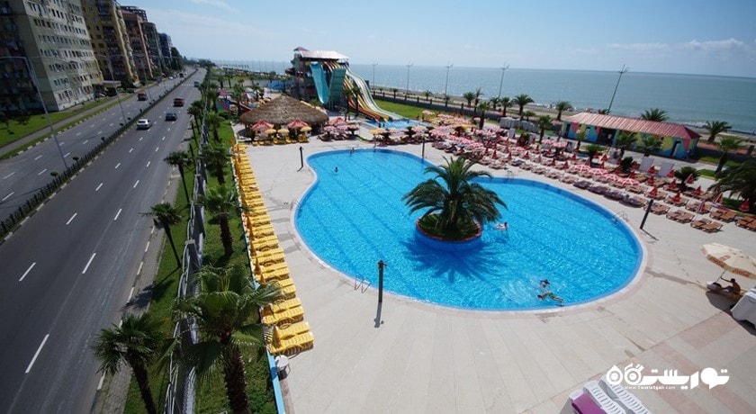 سرگرمی پارک آبی آکوآ (آکوا پارک) شهر گرجستان کشور باتومی