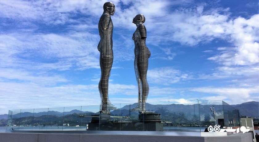  مجسمه علی و نینو شهر گرجستان کشور باتومی