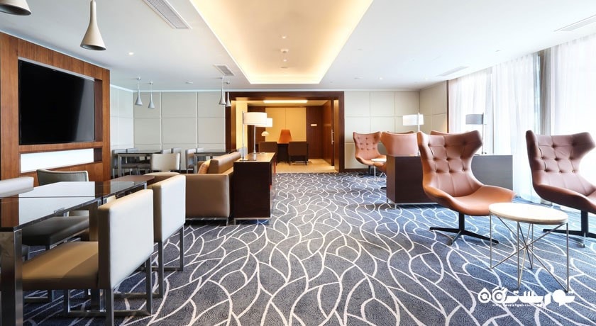 نمای کلی از لانج اگزکیوتیو