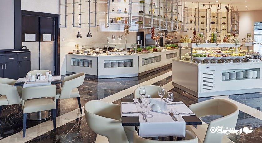 نمایی از رستوران پلازا 177