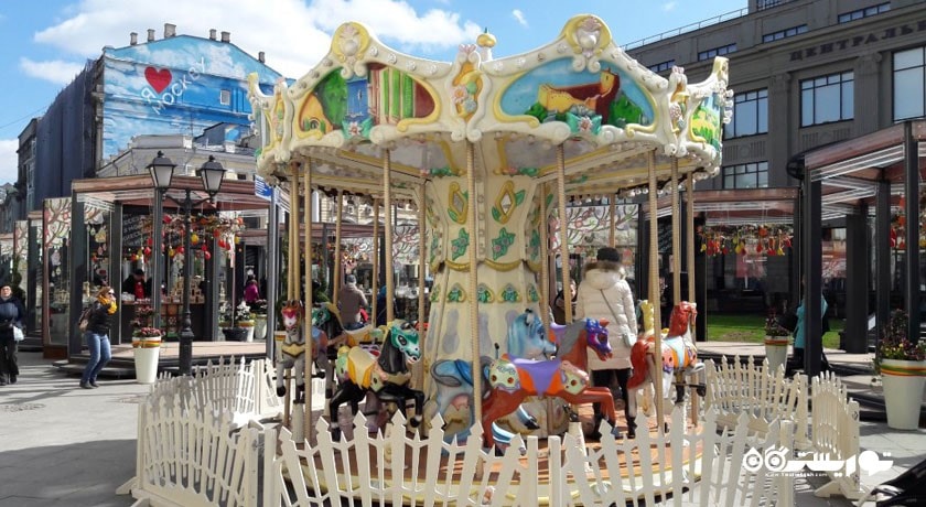  خیابان کوزنتسکی موست شهر روسیه کشور مسکو