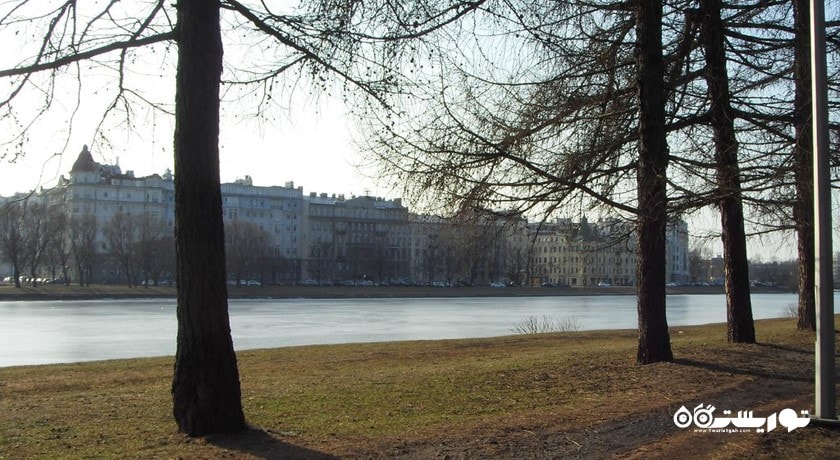 سرگرمی مرکز فرهنگی و باغ تفریحی کیروف شهر روسیه کشور سن پترزبورگ