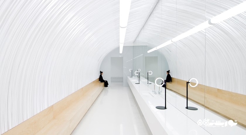 مرکز خرید آ پونت روش شهر روسیه کشور سن پترزبورگ