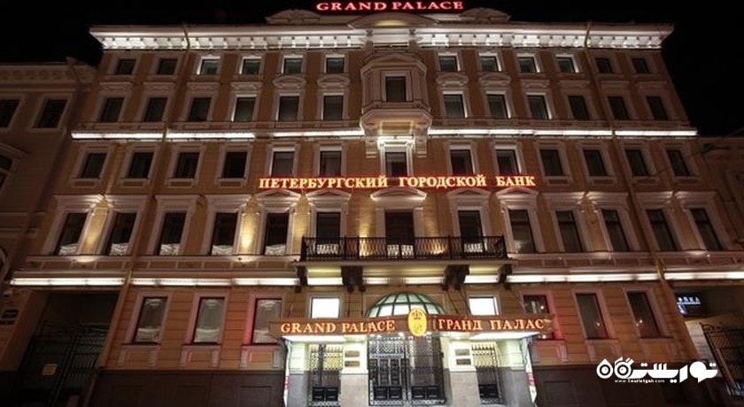 مرکز خرید گرند پالاس بوتیکز گالری شهر روسیه کشور سن پترزبورگ