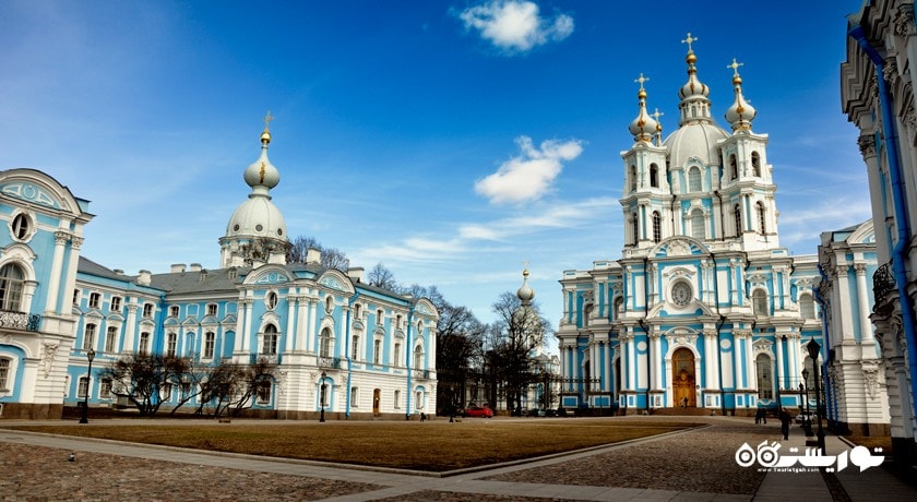  کلیسای اسمولنی شهر روسیه کشور سن پترزبورگ