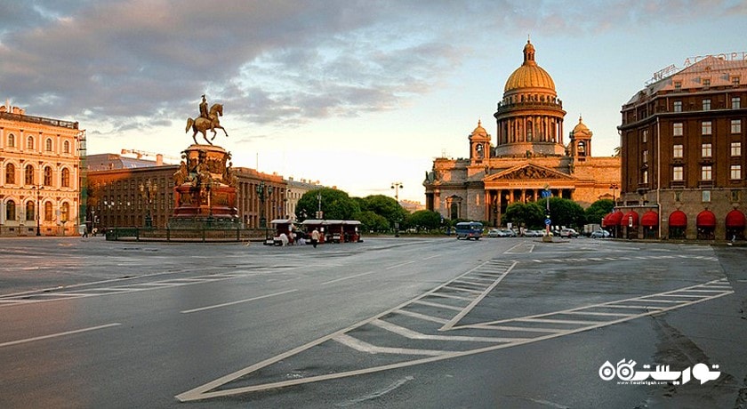 میدان سنت ایزاک (اسحاق مقدس) شهر روسیه کشور سن پترزبورگ