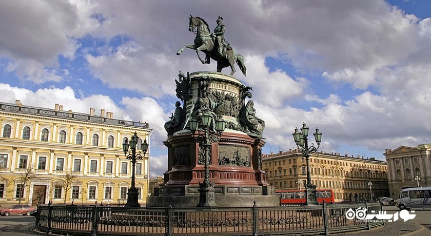  میدان سنت ایزاک (اسحاق مقدس) شهر روسیه کشور سن پترزبورگ