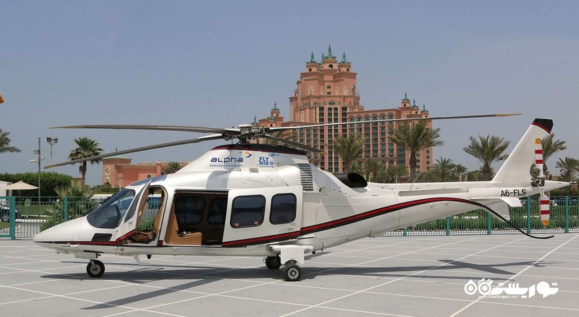 سرگرمی پرواز با هلیکوپتر در دبی شهر امارات متحده عربی کشور دبی