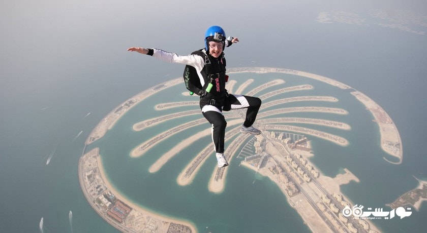 اسکای دایوینگ یا چتر بازی -  شهر دبی