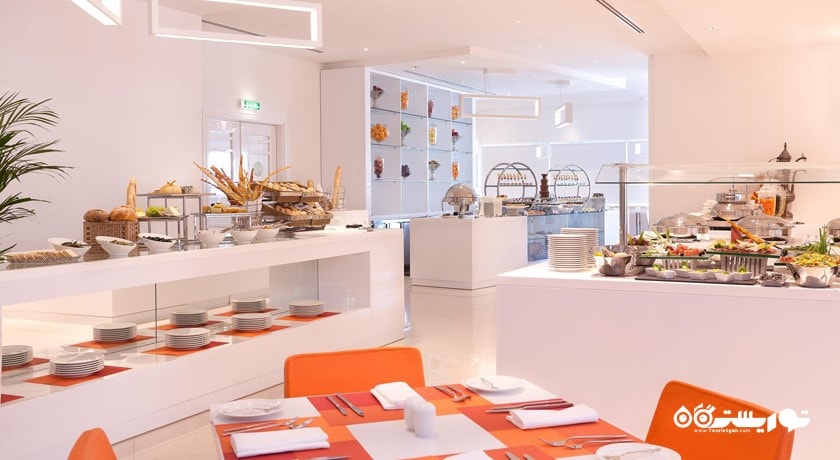 نمای رستوران 365 آل دی داینینگ