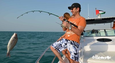 سرگرمی ماهیگیری در دبی شهر امارات متحده عربی کشور دبی