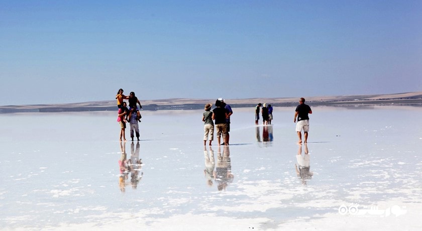 سرگرمی دریاچه نمک قونیه شهر ترکیه کشور قونیه
