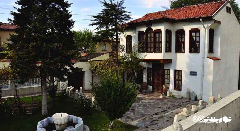  موزه و کتابخانه اختصاصی شهرداری عزت کویون اوغلو شهر ترکیه کشور قونیه