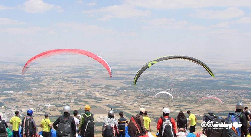 سرگرمی پاراگلایدر سواری قونیه شهر ترکیه کشور قونیه