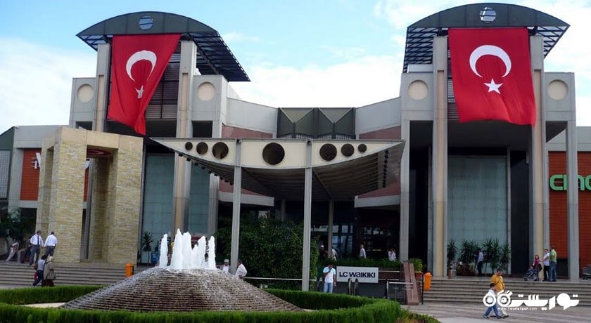 مرکز خرید میگروس شهر ترکیه کشور آنتالیا