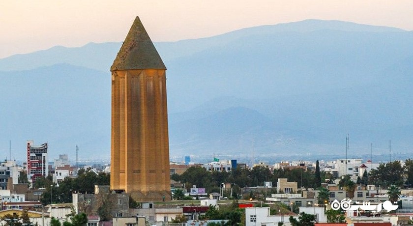  گنبد قابوس (میل گنبد) شهرستان گلستان استان گنبد کاووس	