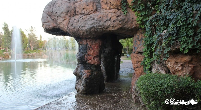  جام پیرامیت - حرم شیشه ای شهر ترکیه کشور آنتالیا