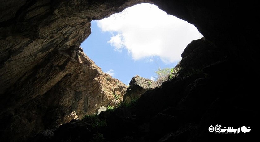 غار بورنیک شهرستان تهران استان فیروزکوه