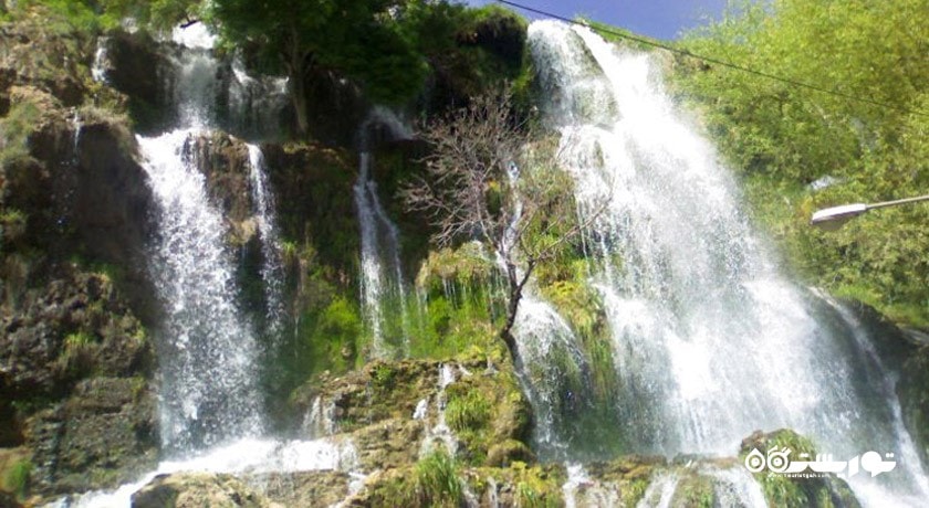  آبشار نیاسر شهرستان اصفهان استان کاشان