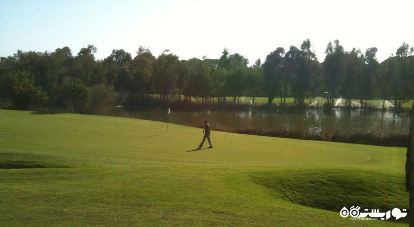 سرگرمی گلف در آنتالیا شهر ترکیه کشور آنتالیا