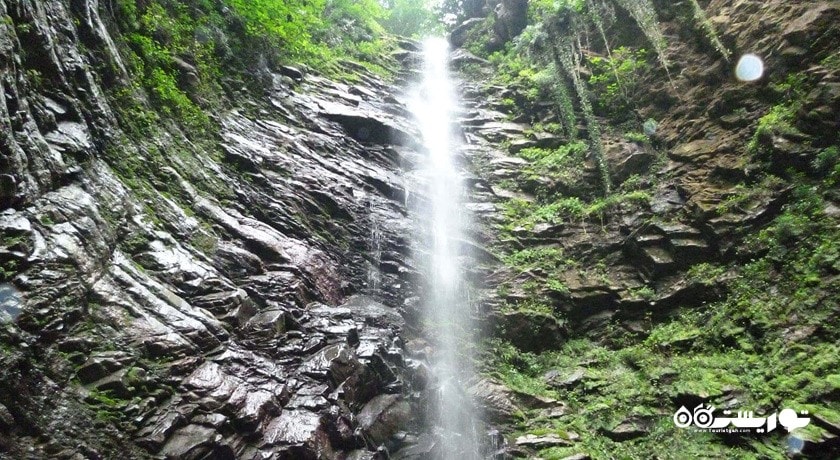  آبشار گزو شهرستان مازندران استان پل سفید