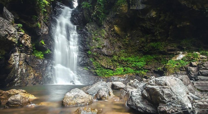  آبشار دودوزن خرمکش شهرستان گیلان استان شفت		