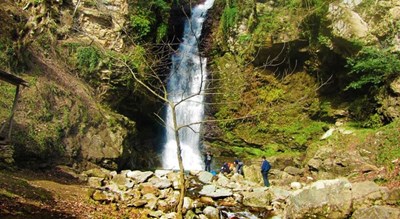  آبشار دودوزن خرمکش شهرستان گیلان استان شفت		