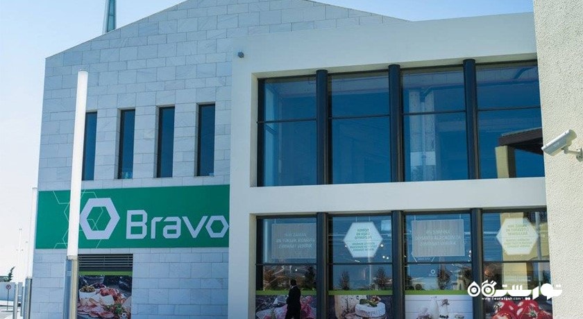 مرکز خرید آمبوران مال شهر آذربایجان کشور باکو