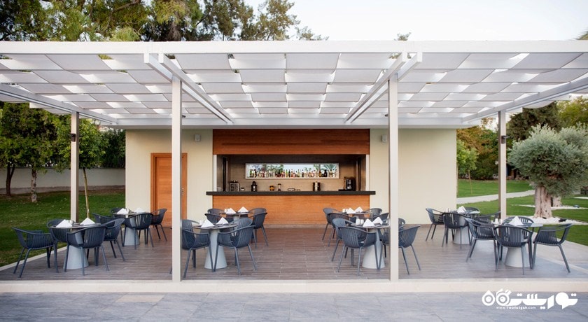 بار استخر هتل آکرا باروت	