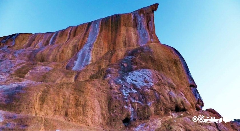  چشمه کانی گراوان (چشمه آهکی سردشت) شهرستان آذربایجان غربی استان سردشت