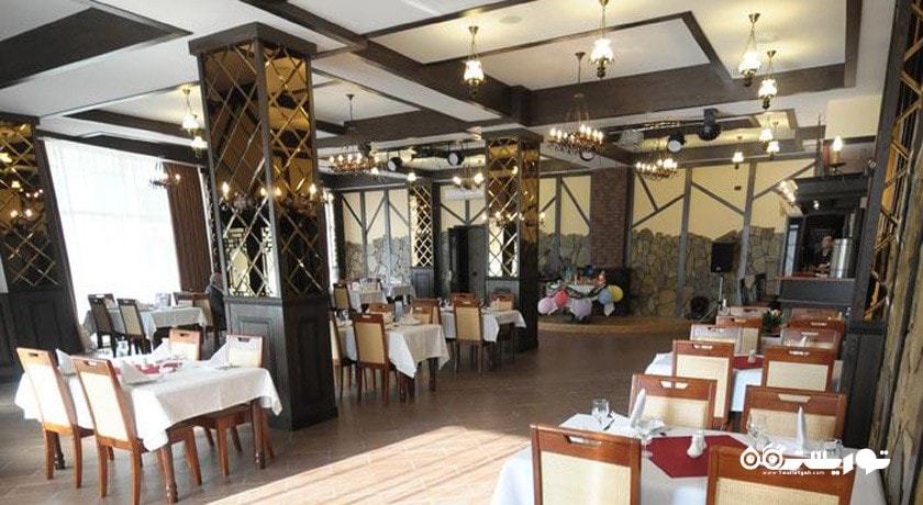 نمای کلی از رستوران رویال