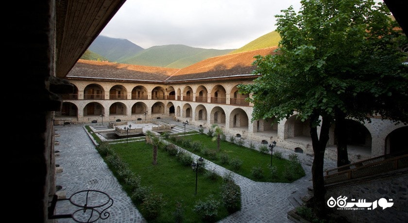 کاروانسرای یوخاری (شکی) -  شهر باکو