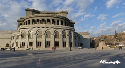  میدان آزادی ، ایروان شهر ارمنستان کشور ایروان