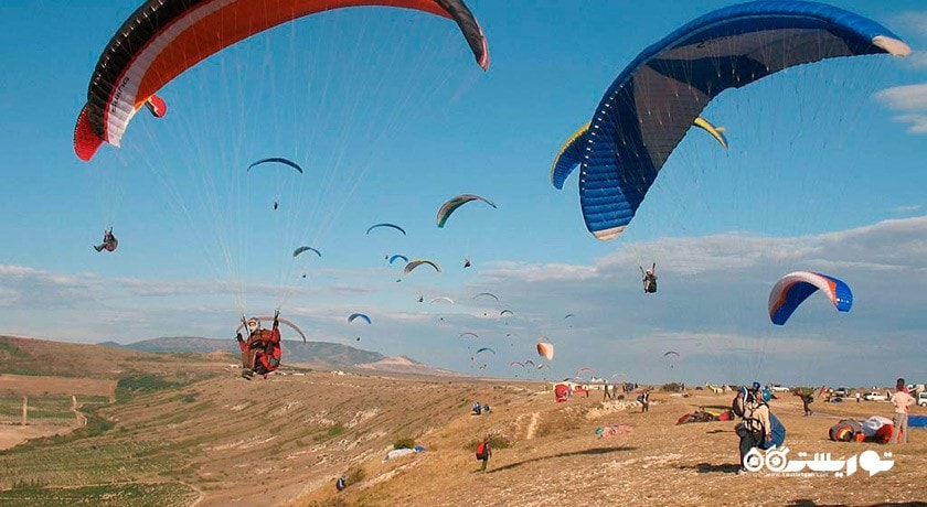 سرگرمی پاراگلایدر در ارمنستان شهر ارمنستان کشور ایروان