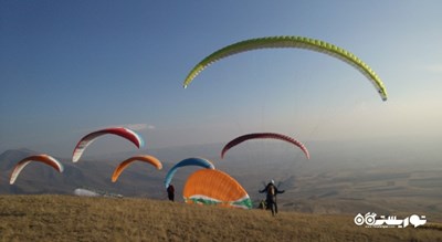 سرگرمی پاراگلایدر در ارمنستان شهر ارمنستان کشور ایروان