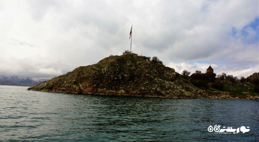 جزیره آکدامار یا آختامار -  شهر وان