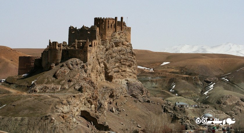 قلعه هوشاپ -  شهر وان