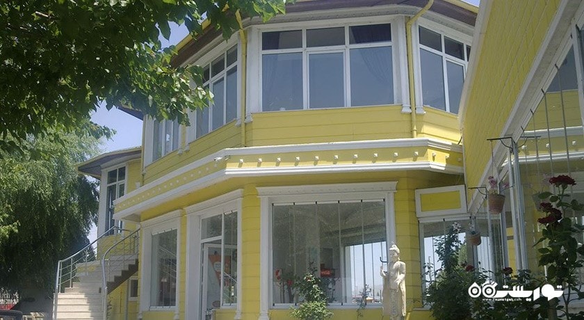 رستوران مارتی کافه شهر وان 