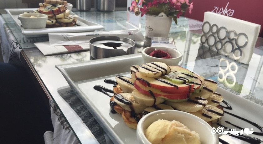 رستوران کافه زوکا شهر وان 