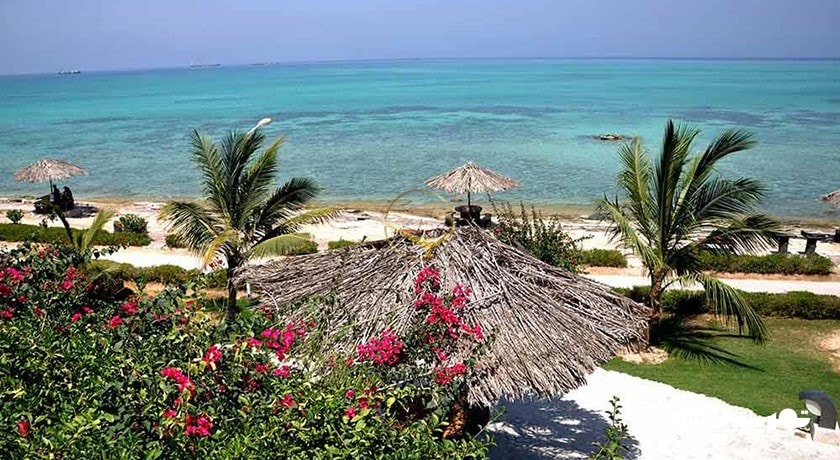 اسکله و پارک ساحلی میرمهنا -  شهر هرمزگان