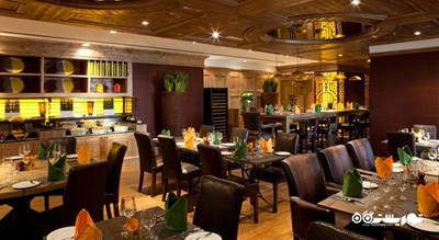 نمایی از رستوران و لانج فوگیرا