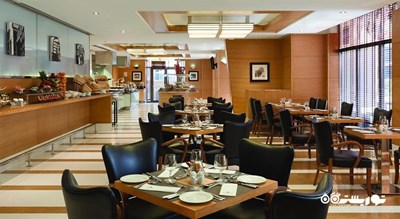 نمای رستوران بین المللی شورز