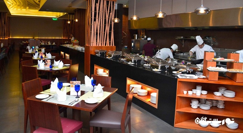 نمای رستوران آسیایی رائوچی