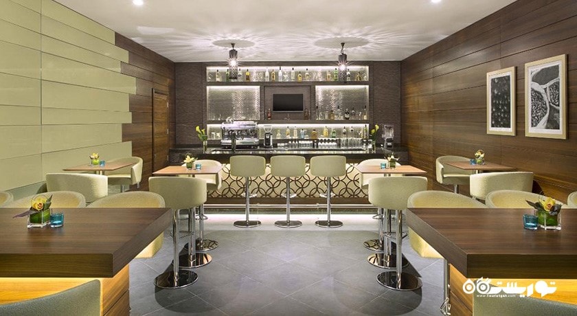 بار گاردن هتل هیلتون گاردن این المرقبات