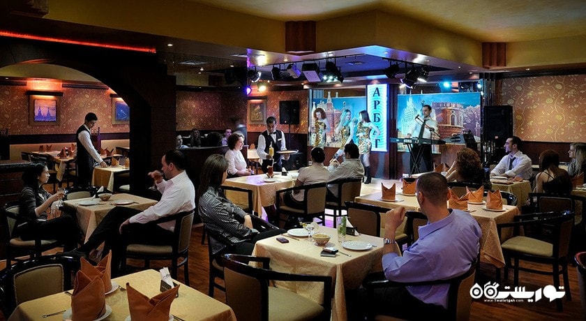 نمایی از کلاب و رستوران آربات