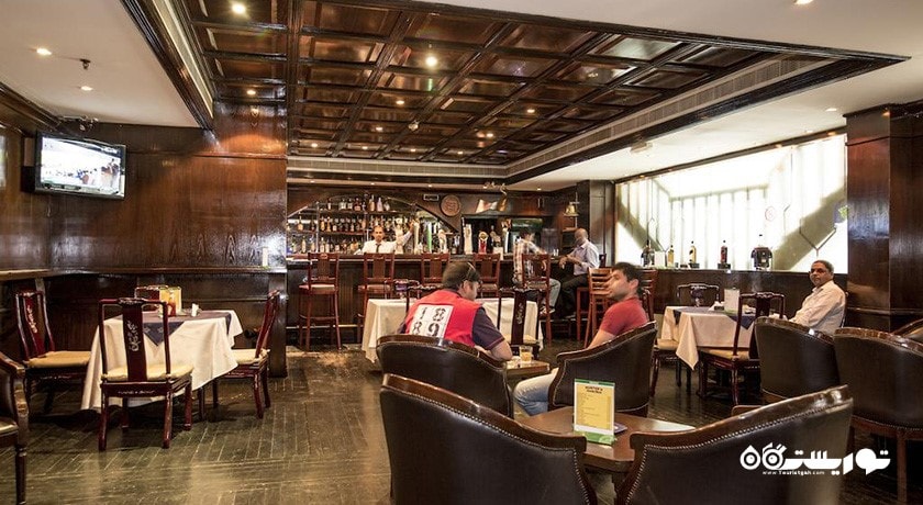 بار هانترز هتل امپریال سوئیتز